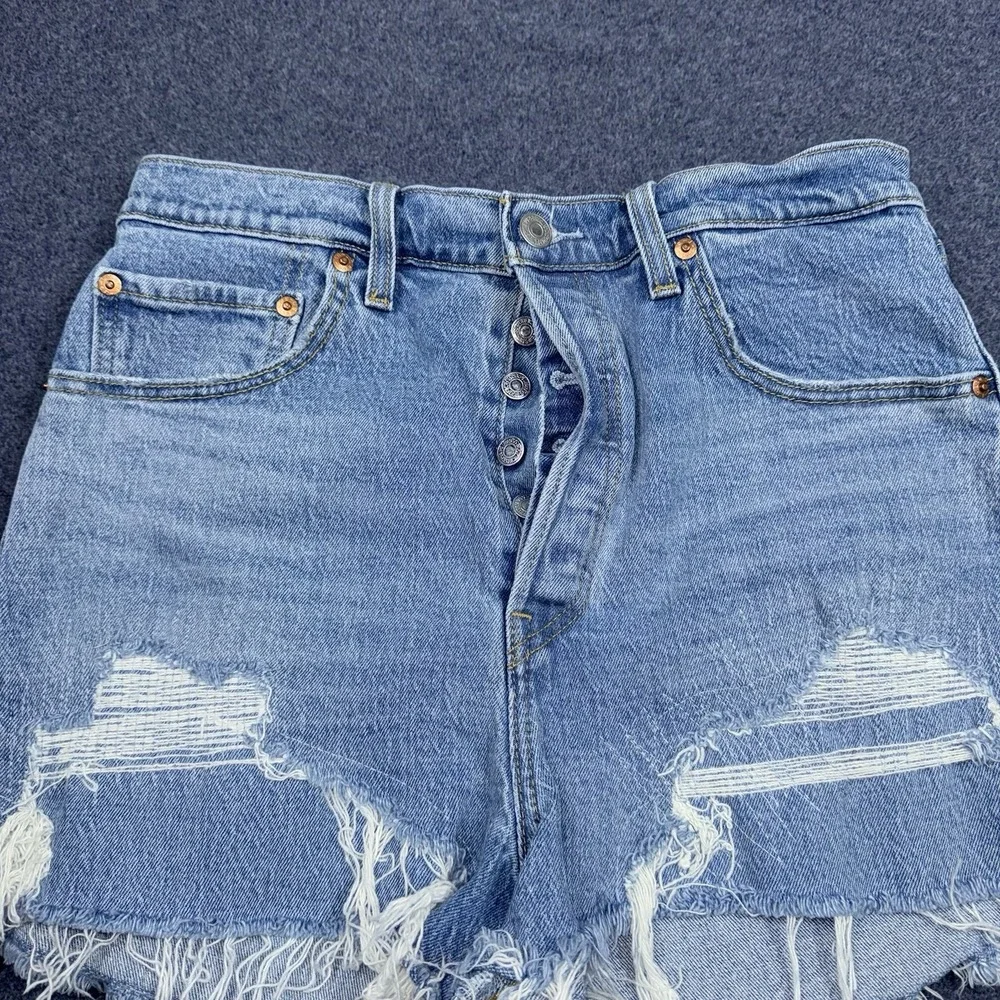 Levis Shorts Womens Sz 31 Blue High Rise Denim Ribcage Button Fly Cut Off Frayed